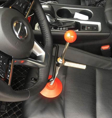 steering wheel lock during alignment